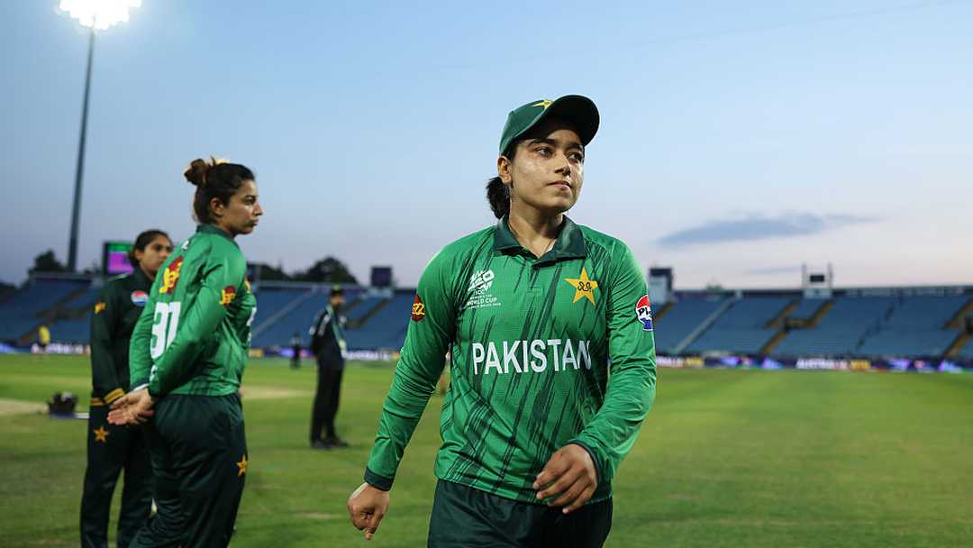 Pak w vs NED W