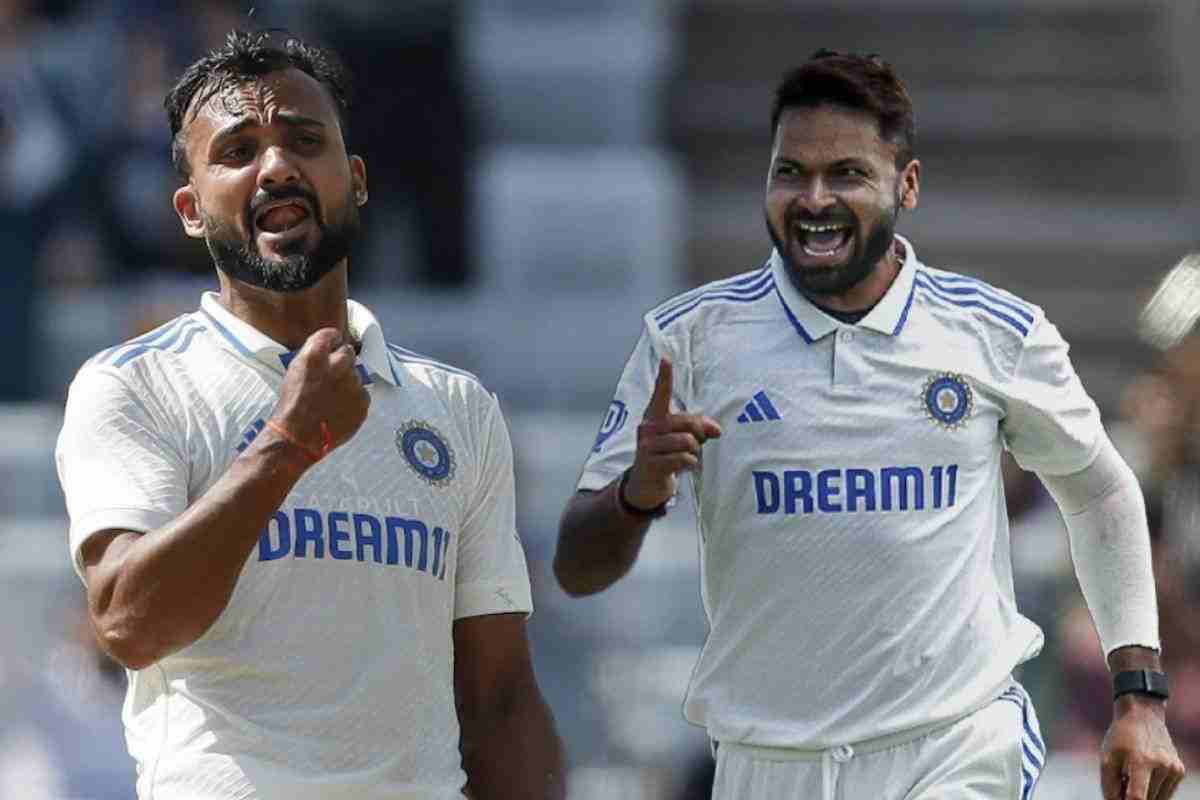 मुकेश कुमार और आकाश दीप