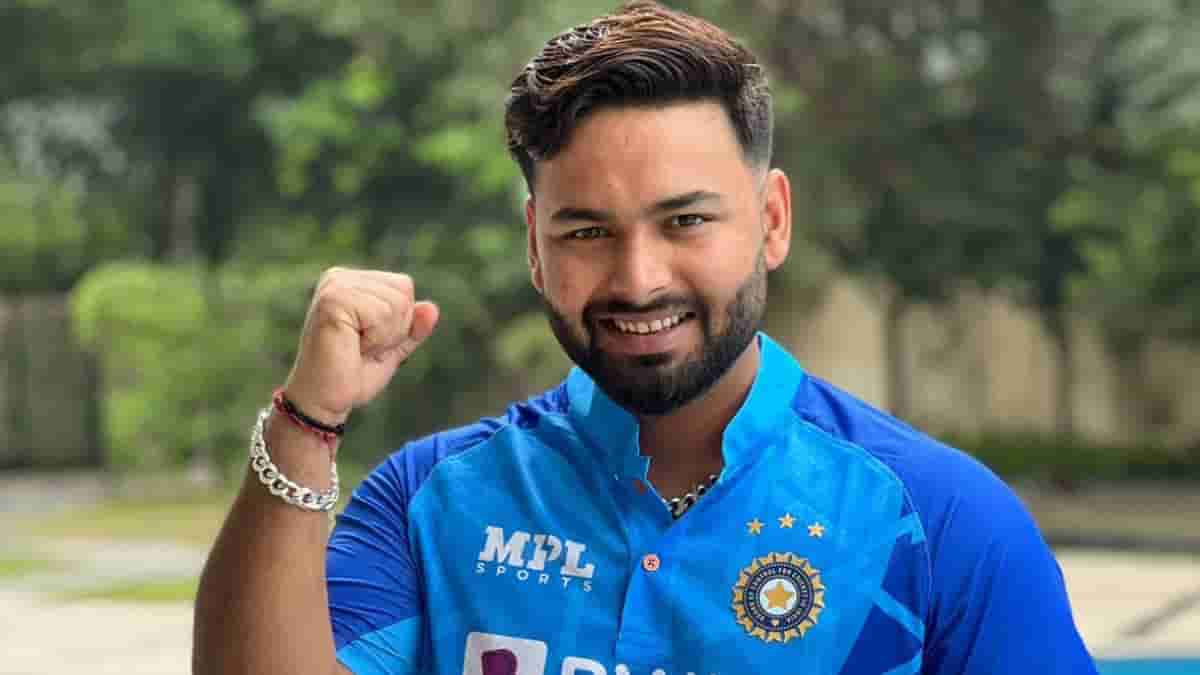 rishabh pant late night tweet 